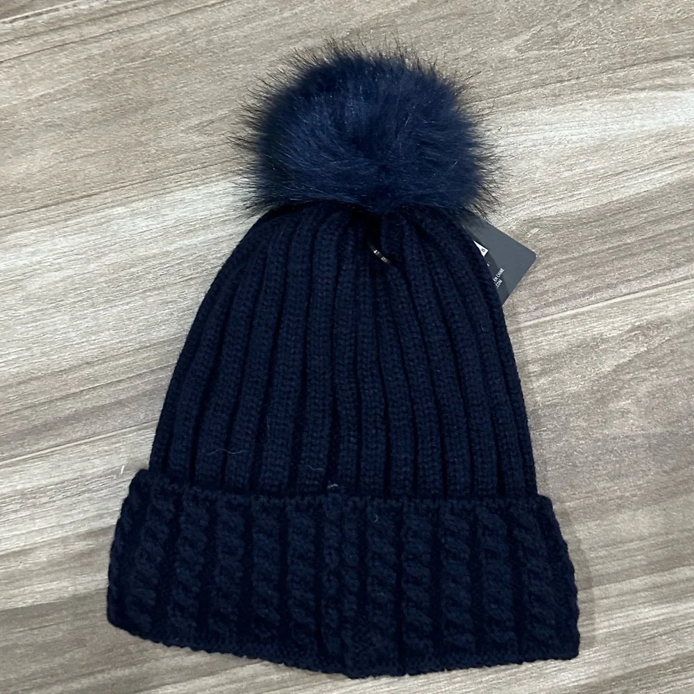 New With Tags! Warm knit Pompom hat with pearls. Soft velour lining. Blue